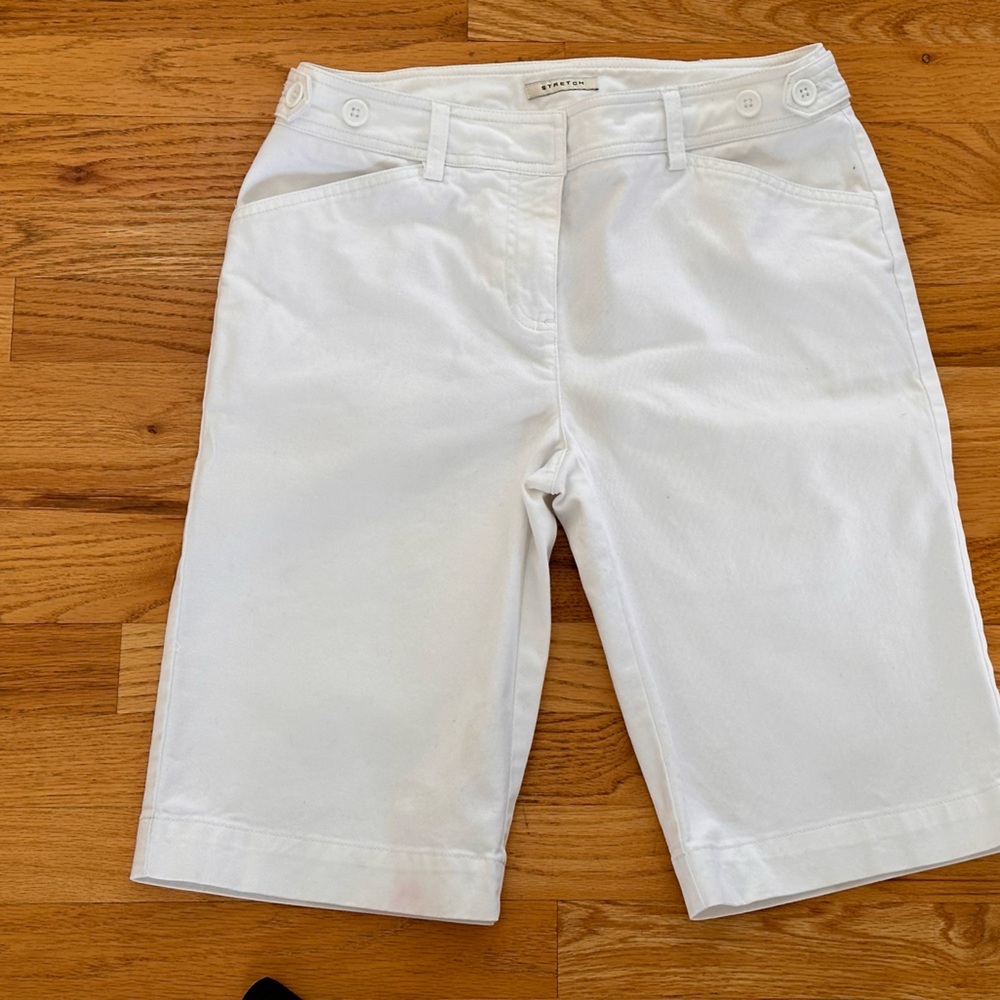 Jones New York White Bermuda Shorts